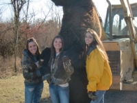 girls_and_buf_small_web_pic